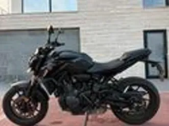 yamaha mt-07 pure 2023 + piaggio si anno 1984