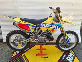 suzuki rm 250 2-takt motocross original wenig gefahren neuwertig!