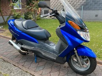 suzuki burgmann 125er roller scooter