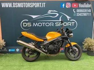 triumph speed four 600