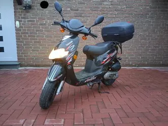 keeway swan 50 mofa roller mit 25 km/h papiere und schlüssel