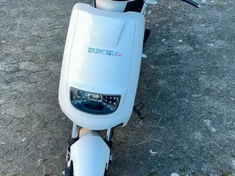 verkaufe e roller mit led lichter