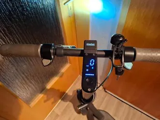 top ninebot e-scooter mit sitz + ersatzmotor & versicherung