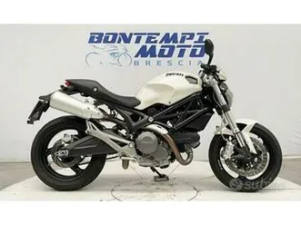 ducati monster 696