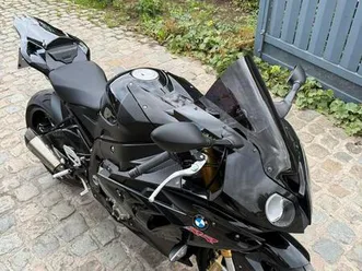 ② bmw s1000rr *akrapovic* @aelbrechtmotors