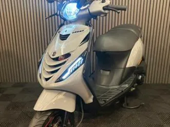 piaggio zip 4t 3v brom nardo grey 2020 full option — scooters | piaggio — marktplaats