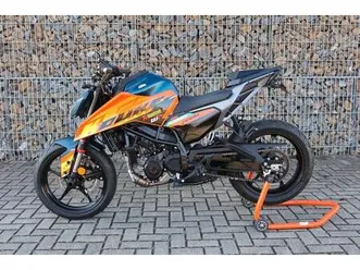 ktm 125 duke / aktion / mit zubehör