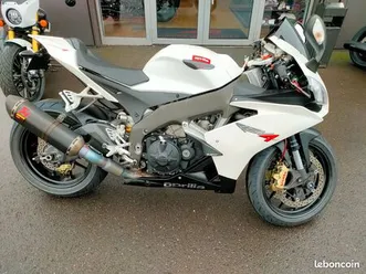 aprilia rsv4 r