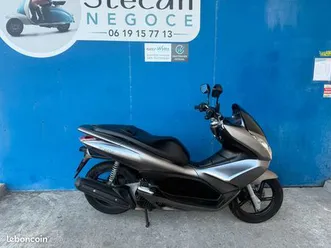 honda pcx 125 ( 1er prix ) garantie