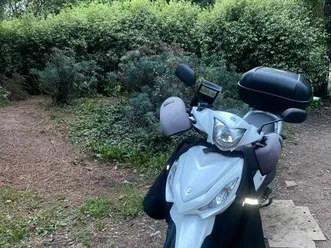 suzuki sixteen bon état