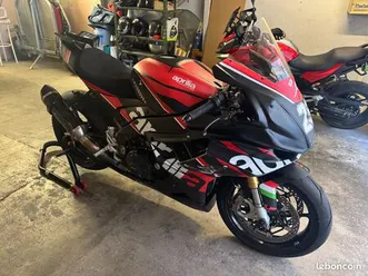 rsv4 1100 piste et route