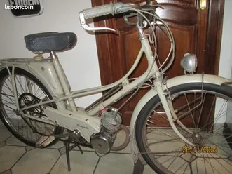 mobylette av32 de 1954