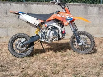 ycf 125