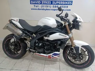 triumph speed triple 1050 1050 cc