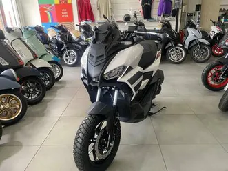 vendo aprilia sr gt 125 (2025) nuova a capua (codice 9892866) - moto.it