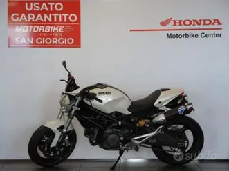 ducati monster 696