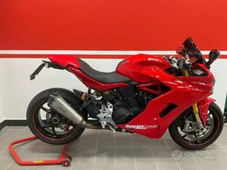 ducati supersport s red