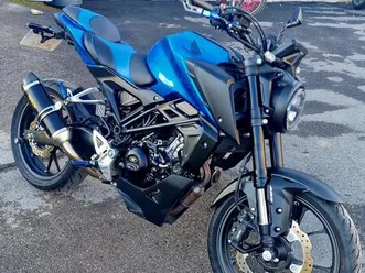 honda cb 125 r du 02/2025 full options