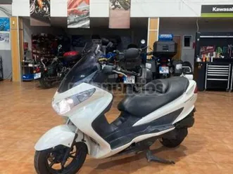 suzuki - burgman 125 executive