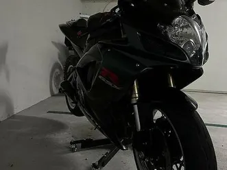 motorrad - suzuki gsx-r600, schwarz canton zoug -