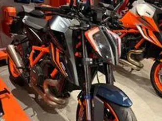 ktm 1290 super duke r evo - aziendale