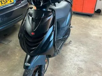 piaggio zip sp custom mat black vol opties!! - 2022 — scooters | piaggio — marktplaats