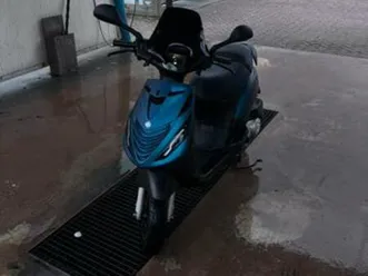zip full option — scooters | piaggio — marktplaats
