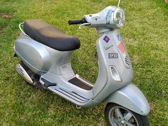 scooter 125 vespa février 2008