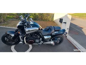 a vendre moto vmax 1700