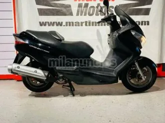 suzuki - burgman 200
