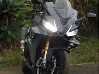 aprilia rsv4