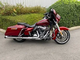 harley-davidson touring street glide 1745 special 2017 1745 cm3 | moto routière | 39 808 km | rouge | 59113 seclin