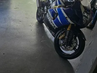 je vends ma gsx-r 1000 k3 état irréprochable