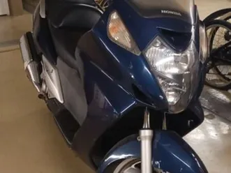 maxi scooter honda swt 600