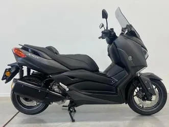② yamaha x-max 300