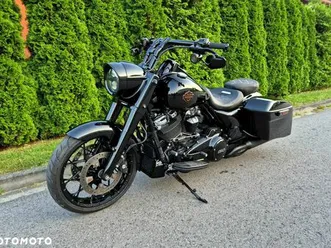 harley-davidson touring road king