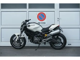 monster 696m