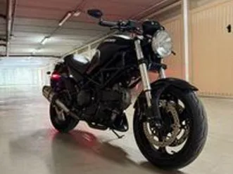 ducati monster 695 dark