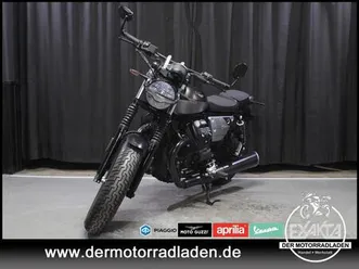 moto guzzi v9 bobber spezial edition