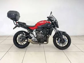 yamaha mt-07 rosso