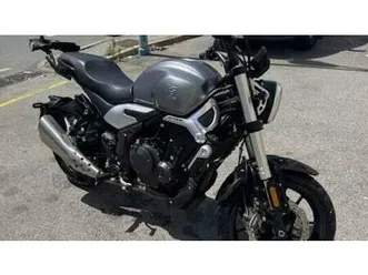 vendo voge trofeo 500ac (2022 - 25) usata a genova (codice 9892924) - moto.it