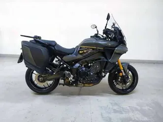 yamaha tracer 9 gt grigio