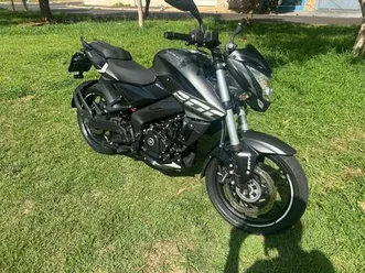 bajaj dominar 200