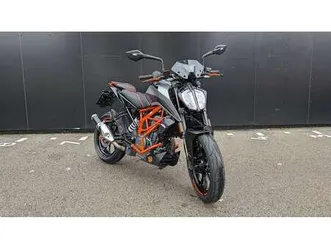 390 duke viel zubehãr, sehr gepflegt, garantie!