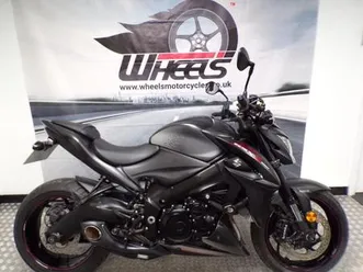 2017 suzuki gsx-s1000 2 owner bike from new