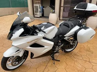honda - vfr 800 vtc