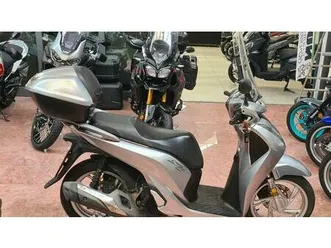 vendo honda sh 125i (2017 - 19) usata a prato (codice 9892929) - moto.it