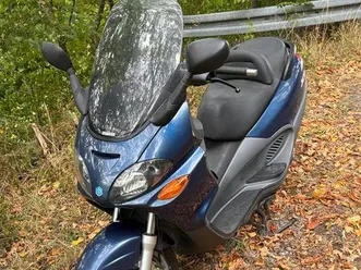 piaggio x9 125 roller – bj. 2003 – ohne tüv – 11.600 km