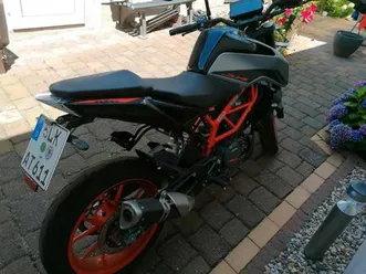 ktm duke 390