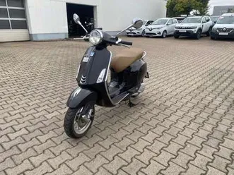 vespa primavera 125
